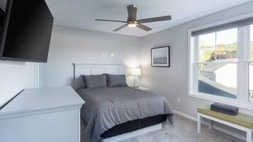 3 makuuhuonetta, silitysrauta/-lauta, Wi-Fi, vuodevaatteet