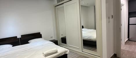 Apartment, 1 Bedroom, Accessible, Smoking | 1 bedroom
