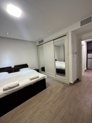Apartment, 1 Bedroom, Accessible, Smoking