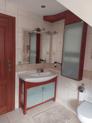 Apartemen | Kamar mandi