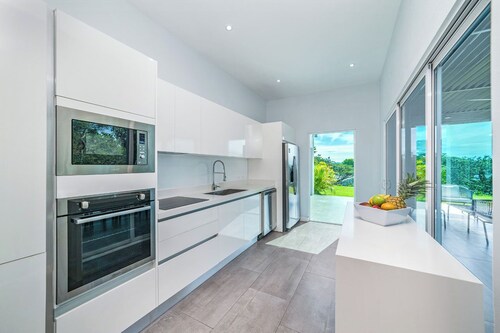 Luxury 3BR Villa w/ Private Pool, Walk to Beach & Downtown