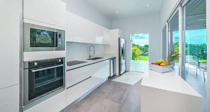 Luxury 3BR Villa w/ Private Pool, Walk to Beach & Downtown