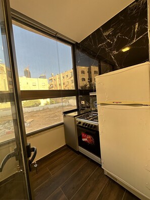 Apartment, 1 Bedroom, Accessible, Smoking | Private kitchen
