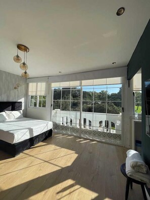 Double Room | Desk, free WiFi