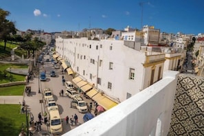 شرفة/رواق