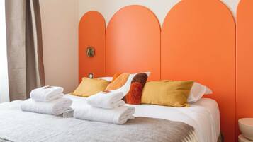 Apartment | 1 bedroom, laptop workspace, iron/ironing board, bed sheets