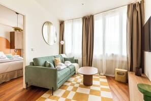 Apartment | Living area - Port-royal Residence - Chic Apartment - 2br-4p (Paris)
