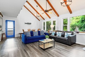 تلفزيون ذكي