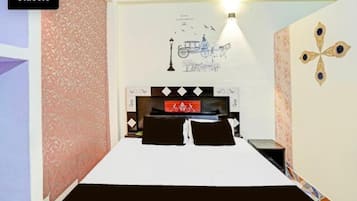 Deluxe Double Room, City View | Free WiFi, bed sheets