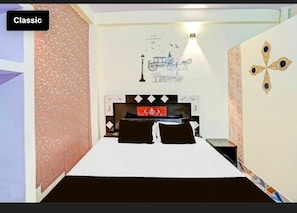 Deluxe Double Room, City View | Free WiFi, bed sheets