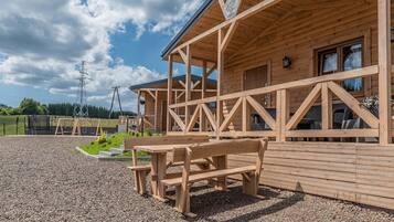House | Outdoor dining