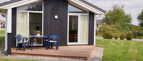 House | Outdoor dining