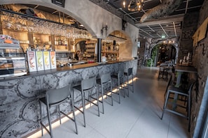 Bar (on property) - Binario Magic Hotel (Palazzago)