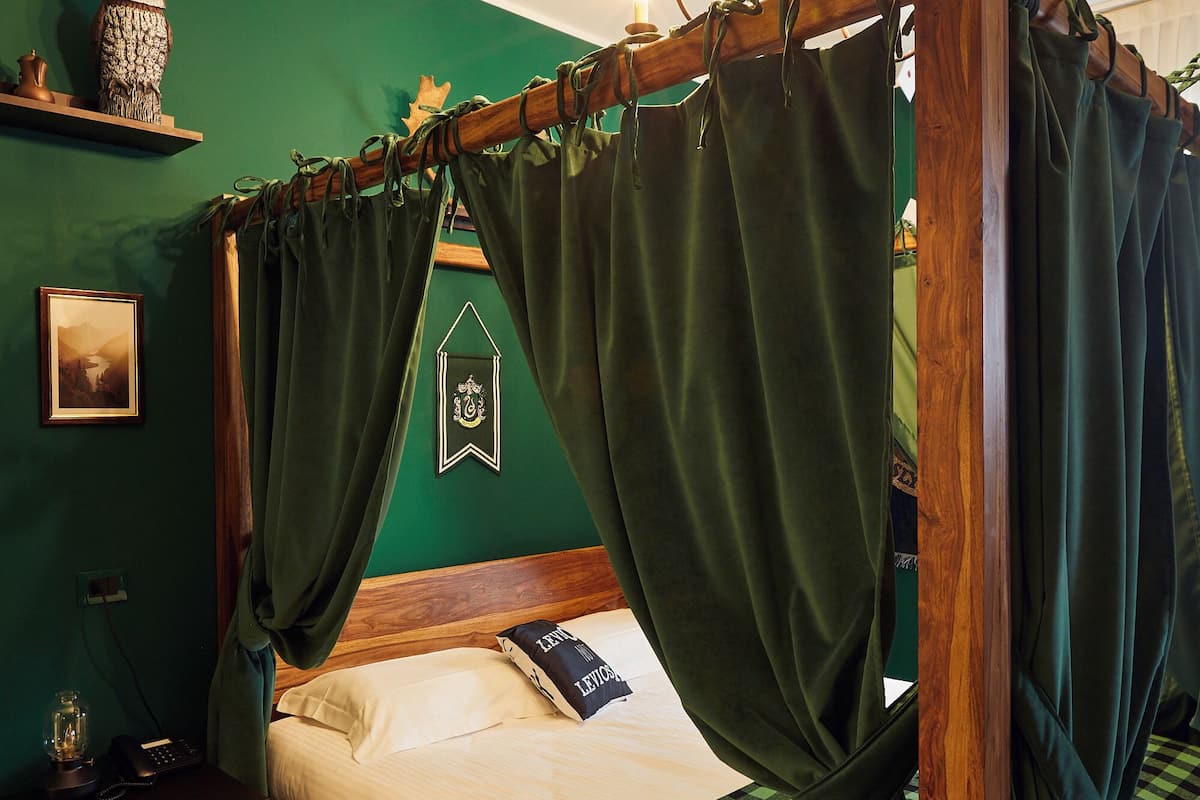 Deluxe Double Room, Mobility Accessible | In-room safe, desk, laptop workspace, blackout drapes