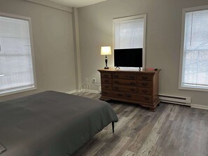 1 soverom, skrivebord, wi-fi og sengetøy