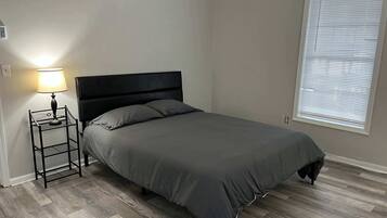 1 bedroom, desk, WiFi, bed sheets