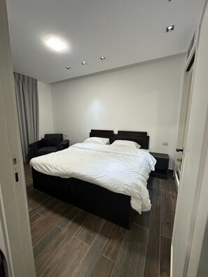 Apartment, 1 Bedroom, Accessible, Smoking | 1 bedroom