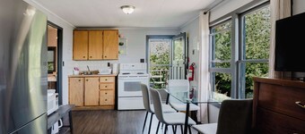 2-Bedroom Cottage with Stunning View - Rockwood #6