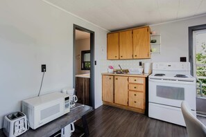Fridge, microwave, stovetop, cookware/dishes/utensils