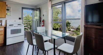 2-Bedroom Cottage with Stunning View - Rockwood #6