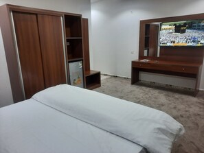 Single Room | Free WiFi