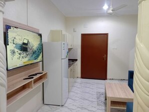 Family Double Room | Living area