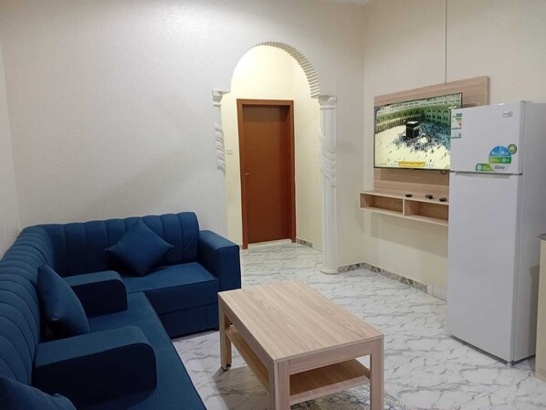 Family Double Room | Living area