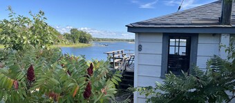 3-bedroom Lakeview Cottage - Rockwood #8