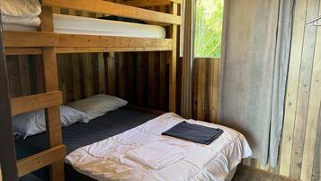 2 habitaciones y ropa de cama