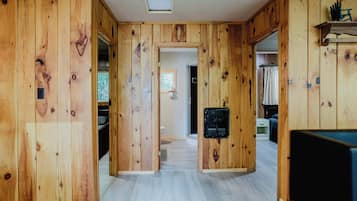 2 bedrooms, bed sheets