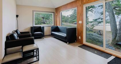 3-Bedroom Cottage #10 - Sand Bay