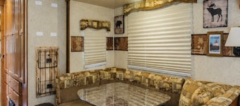 2-bedroom Camper Trailer Cottage #2
