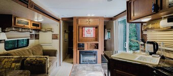 2-bedroom Camper Trailer Cottage #2