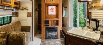 2-bedroom Camper Trailer Cottage #2