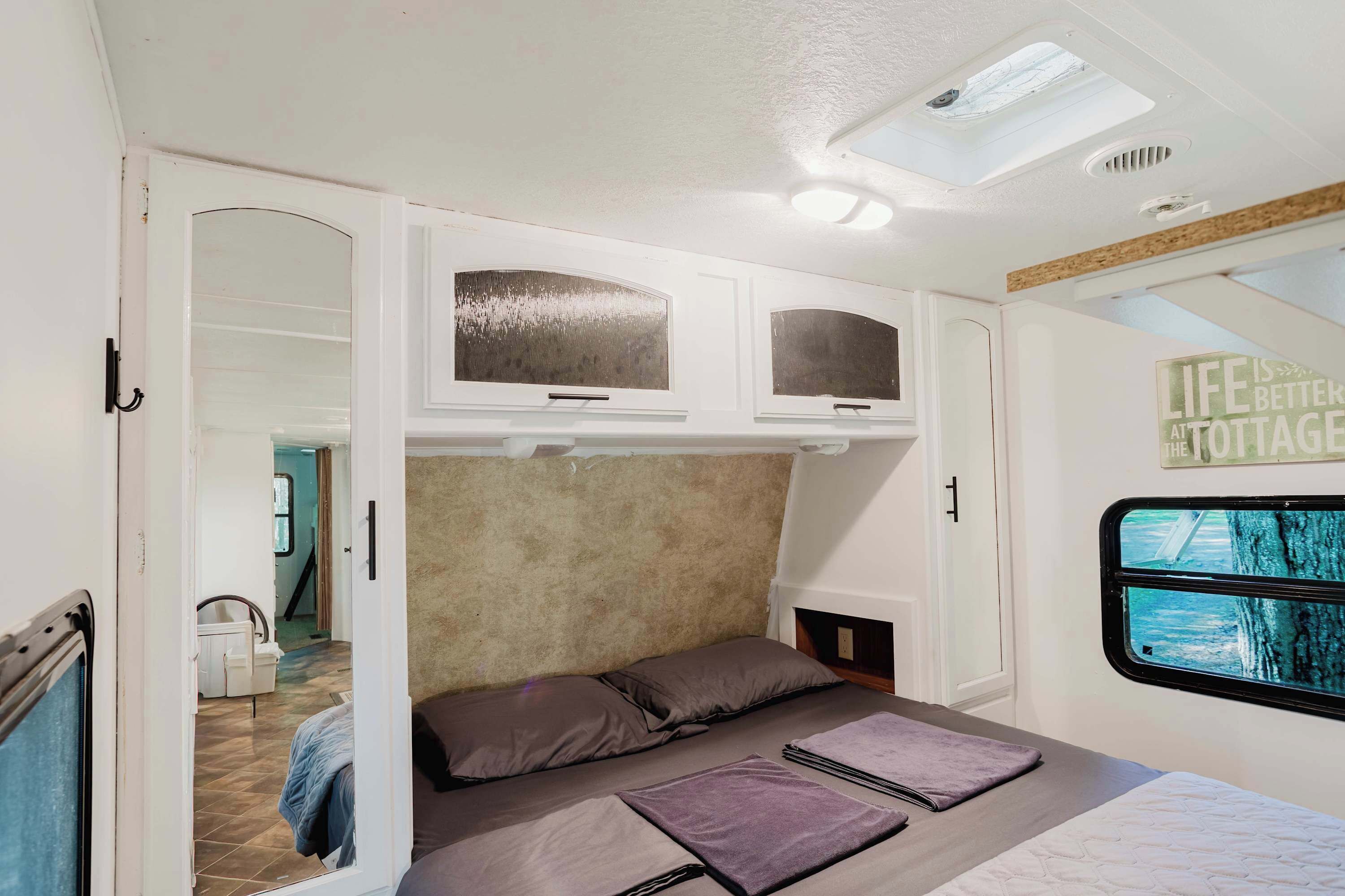 1 chambre, literie fournie