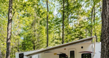 1-bedroom Camper Trailer Cottage #3