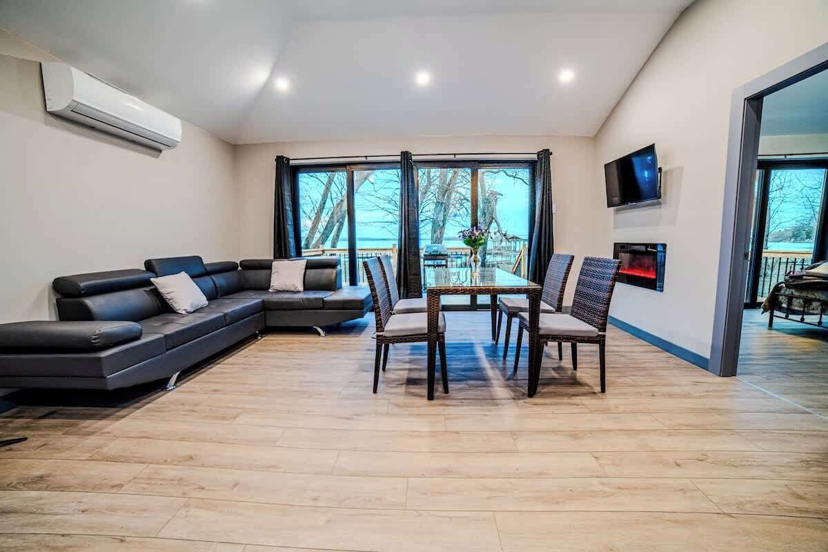 Télévision, cheminée