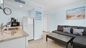 Televisión, mesa de ping pong