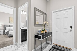 4 bedrooms, iron/ironing board, travel cot, free WiFi - Family Home at Storey Lake w/ Pool (kissimmee)