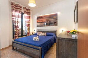 4 makuuhuonetta, ilmainen Wi-Fi, vuodevaatteet