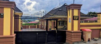 Evergreen Unique Serviced Apartment 