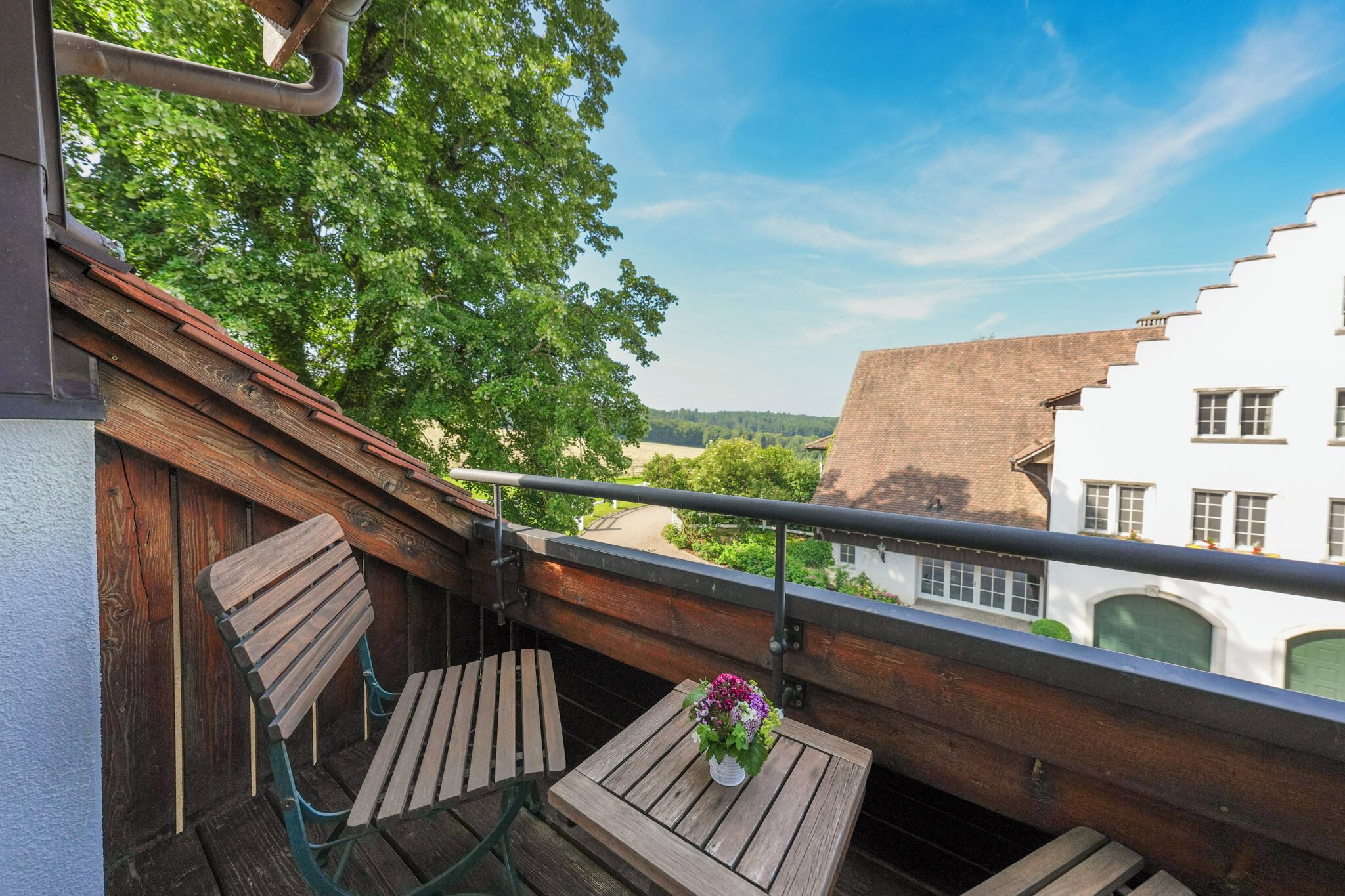 Comfort-Doppelzimmer, Balkon, Blick auf den Innenhof | Blick vom Balkon