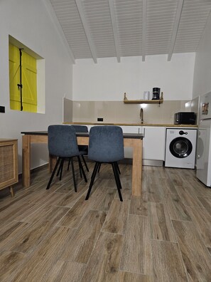 Mikrobølgeovn, ovn, kogeplade
