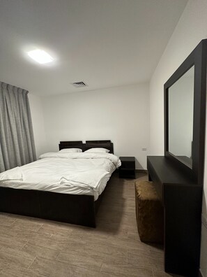 Apartment, 1 Bedroom, Accessible, Smoking | 1 bedroom