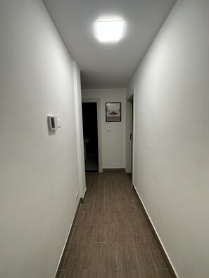 Apartment, 1 Bedroom, Accessible, Smoking | Interior