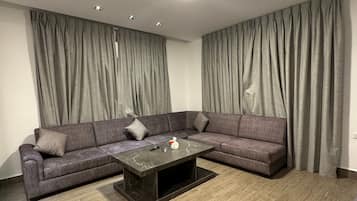 Apartment, 1 Schlafzimmer, barrierefrei, Raucher | Wohnbereich