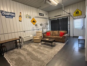 Living area - LD's Boondocks - Close to Trail 7 (South Lawrence)