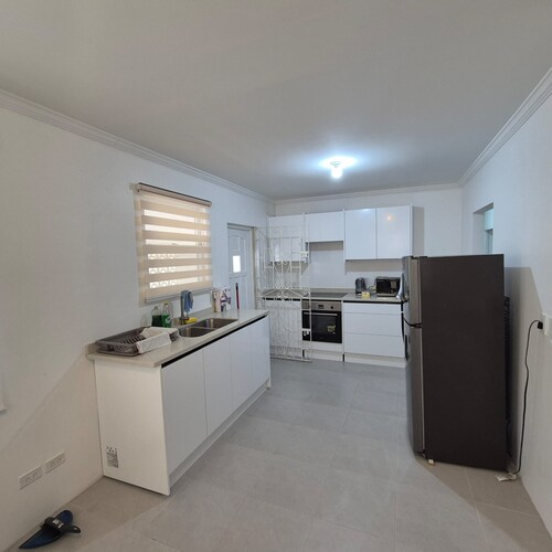 Barbados, Barbados – 
Relax in this bright 3-bedroom Modern house