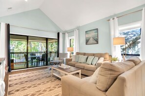 Smart TV - Palmetto Dunes Chic 2BR Villa Pickleball Golf Pool (Hilton Head Island)