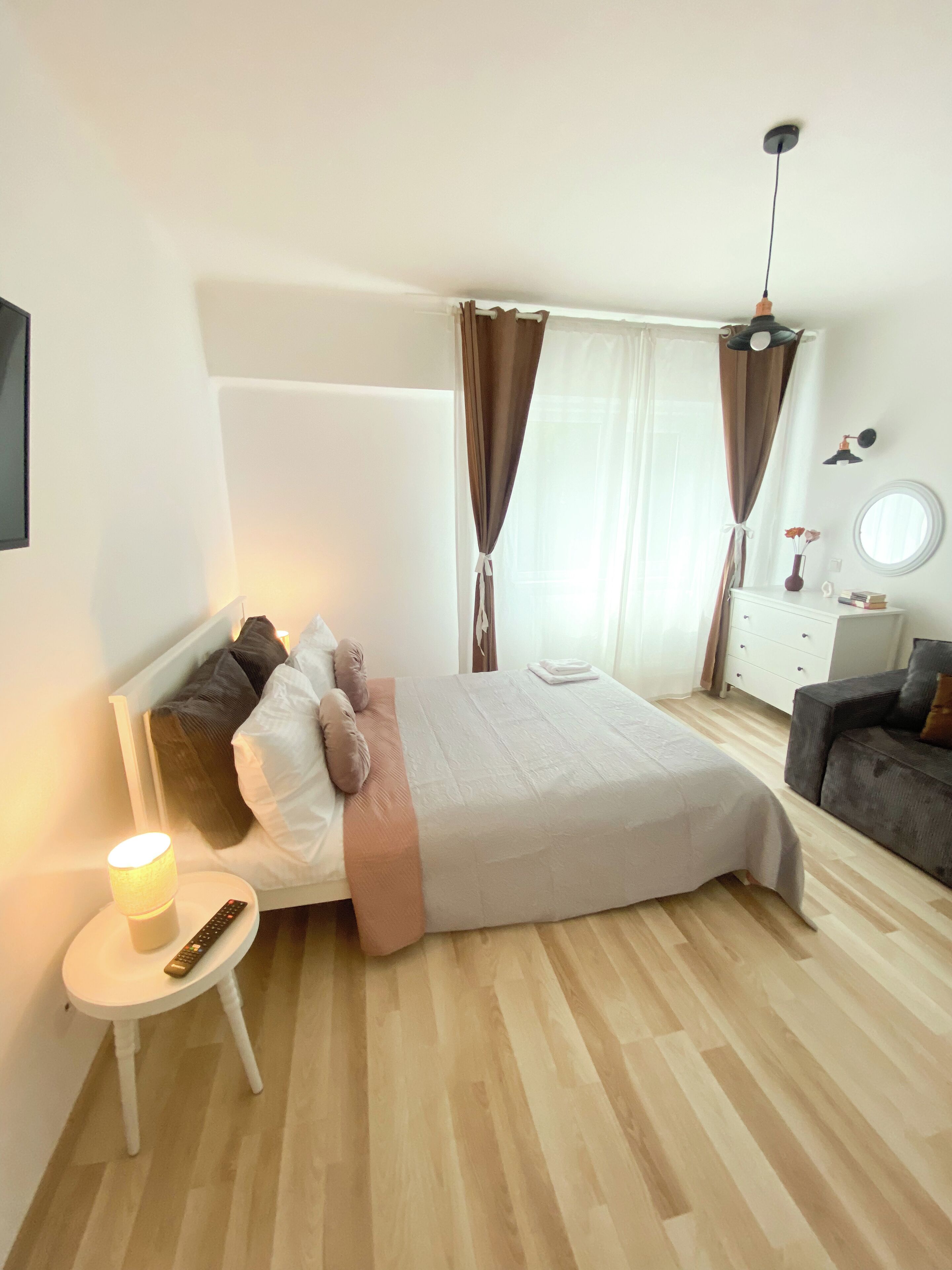 1 chambre, fer et planche à repasser, Wi-Fi, draps fournis